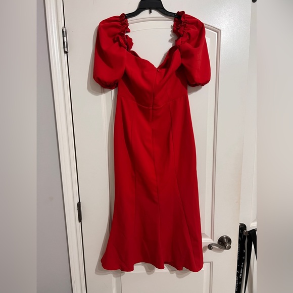 Red Maxi - Picture 5 of 5